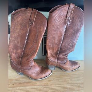 Frye llana pull up boot